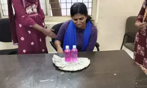 అంబర్పేట్ లోని జీహెచ్ఎంసీ కార్యాలయంలో ఏసీబీ రైడ్స్.. పట్టుబడ్డ ఇంజనీరింగ్ ఏఈ మనీషా