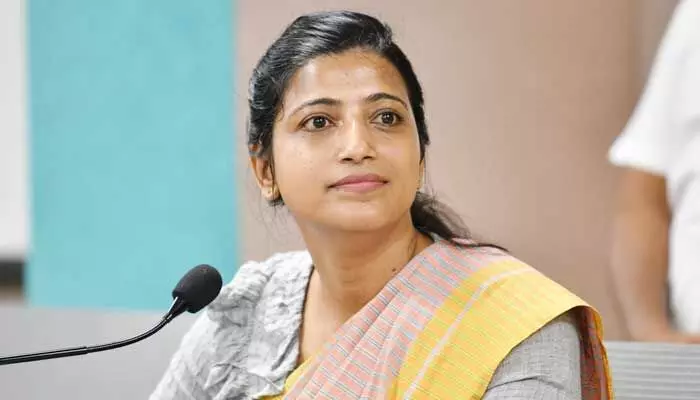 మళ్లీ తెలంగాణకు IAS ఆమ్రపాలి మళ్లీ తెలంగాణకు IAS ఆమ్రపాలి