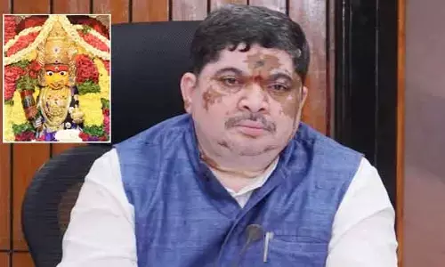 ఉజ్జయిని మహంకాళి బోనాలపై మంత్రి పొన్నం సమీక్ష.. అధికారులకు కీలక ఆదేశాలు