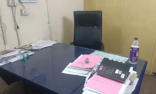 ఏసీపీ సీటు.. ఒక్కొక్కరి జీవితం మార్చేస్తున్న కార్వాన్ చైర్