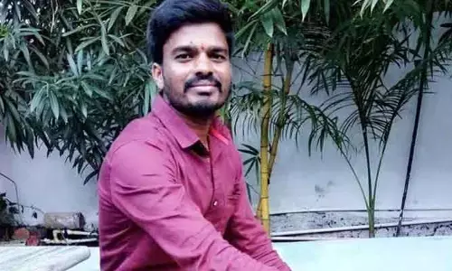 మద్యం మత్తుకు బానిసై యువకుడి ఆత్మహత్య.. అప్పుల భారం మింగేసిన జీవితం