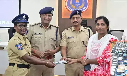 బాధితులు ఫుల్ ఖుష్. 1130 ఫోన్ లు రికవరీ..
