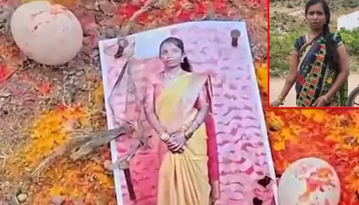 నడిరోడ్డుపై క్షుద్రపూజలు.. సత్యసాయి జిల్లాలో కలకలం నడిరోడ్డుపై క్షుద్రపూజలు.. సత్యసాయి జిల్లాలో కలకలం