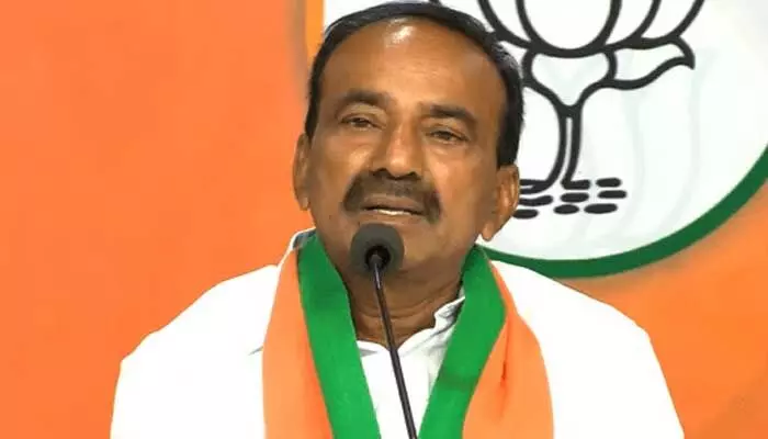 Eatala Rajender: దెయ్యాలు వేదాలు వల్లించినట్లు కాంగ్రెస్ తీరు! Eatala Rajender: దెయ్యాలు వేదాలు వల్లించినట్లు కాంగ్రెస్ తీరు!