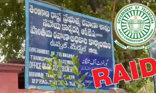 రాష్ట్ర వ్యాప్తంగా ఆర్టీవో కార్యాలయాల్లో ACB రెయిడ్స్.. కొనసాగుతోన్న సోదాలు