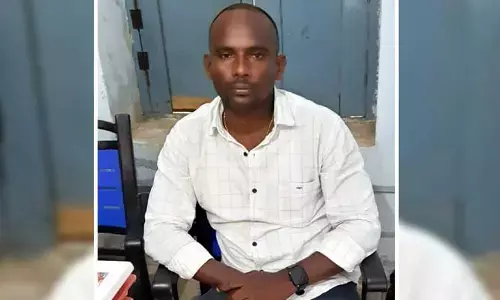 సరిగ్గా లంచం తీసుకుంటున్న సమయంలో ACB ఎంట్రీ.. ఖంగుతిన్న పంచాయతీ కార్యదర్శి