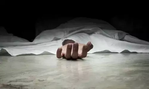 మల్లక్కపేట బాలికల హాస్టల్‌లో విషాదం.. పదవ తరగతి విద్యార్థిని ఆత్మహత్య