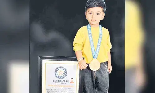 ఈ బుడ్డొడికి టాలెంట్ మాములుగా లేదుగా.. రెండేళ్లకే ప్రపంచ రికార్డు