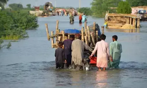 ఆకస్మిక వరదలు.. 18మంది గల్లంతు, నలుగురు మృతి