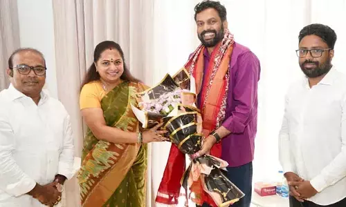 MLC Kavitha: కవిత న్యూ ట్రెండ్ పాలిటిక్స్.. నిన్న కేంద్ర మంత్రి నేడు కేరళ ఎంపీ భేటీ