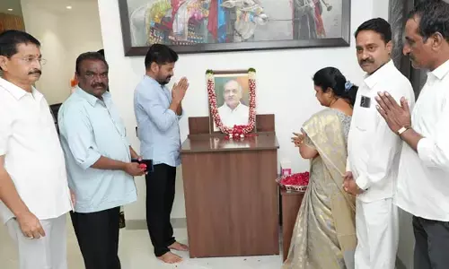 CM Revanth: ఆర్థిక సంస్కరణల పితామహుడు పీవీ.. నివాళులు అర్పించిన సీఎం రేవంత్ రెడ్డి