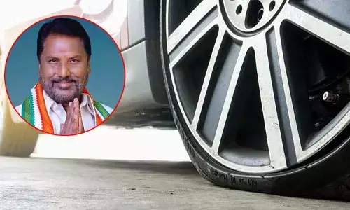 TG: రన్నింగ్‌లో ఊడిపోయిన కారు టైరు.. మంత్రి అడ్లూరికి తప్పిన పెను ప్రమాదం