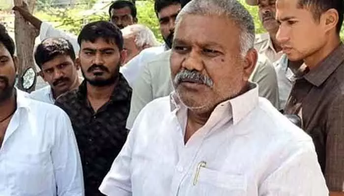 తాడిపత్రిలో మరోసారి హైటెన్షన్.. మాజీ ఎమ్మెల్యే పెద్దారెడ్డి అరెస్ట్ తాడిపత్రిలో మరోసారి హైటెన్షన్.. మాజీ ఎమ్మెల్యే పెద్దారెడ్డి అరెస్ట్
