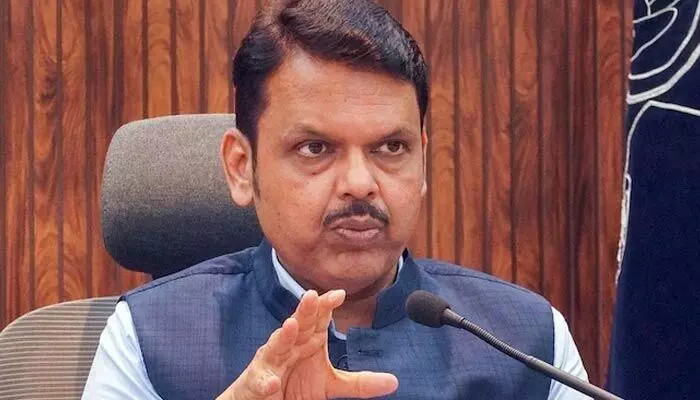 Maharashtra: త్రిభాషా విధానంపై మహారాష్ట్ర ప్రభుత్వం యూటర్న్.. గతంలో జారీ చేసిన ఉత్తర్వులు రద్దు Maharashtra: త్రిభాషా విధానంపై మహారాష్ట్ర ప్రభుత్వం యూటర్న్.. గతంలో జారీ చేసిన ఉత్తర్వులు రద్దు
