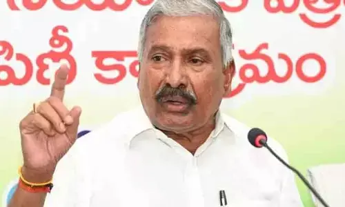 అక్కడ రాజధాని కడితే..  రాయలసీమ అభివృద్ది ఎలా: మాజీ మంత్రి పెద్దిరెడ్డి