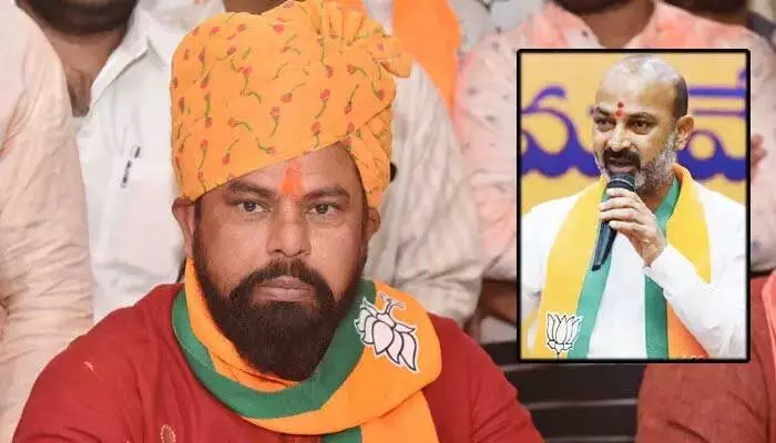 Rajasingh : రాజాసింగ్ కు బండి సంజయ్ బుజ్జగింపులు Rajasingh : రాజాసింగ్ కు బండి సంజయ్ బుజ్జగింపులు