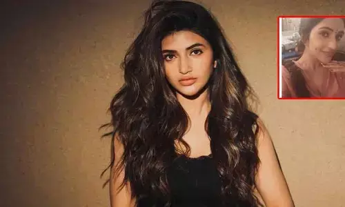 బిగ్ సర్‌ప్రైజ్ ఇచ్చిన శ్రీలీల.. ఆ లుక్‌లో కనిపించడంతో కంగ్రాట్స్ చెబుతున్న నెటిజన్ల..