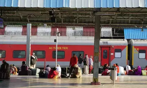 ఎనిమిది గంటలు ముందుగా రైల్వేల్లో రిజర్వేషన్ చార్ట్