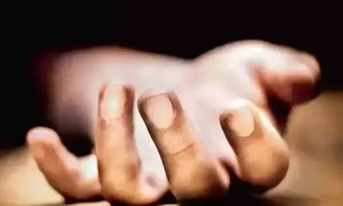 అప్పుల బాధతో కుటుంబం సూసైడ్.. ముగ్గురు మృతి