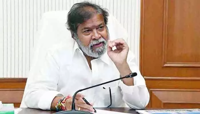 ప్రతిఒక్కరి జీవితంలో వైద్యుల పాత్ర కీలకం.. డాక్టర్స్ డే వేళ మంత్రి దామోదర స్టేట్మెంట్ ప్రతిఒక్కరి జీవితంలో వైద్యుల పాత్ర కీలకం.. డాక్టర్స్ డే వేళ మంత్రి దామోదర స్టేట్మెంట్