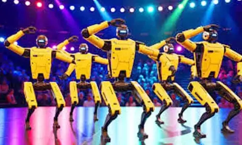 ‘డోంట్ స్టాప్ మీ నౌ’ పాటకు అదిరిపోయే స్టెప్పులేసిన రోబోట్స్.. కళా రంగాన్ని సైతం టెక్నాలజీ ఆక్రమిస్తుందా?