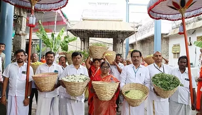 Tirupati: వైభవంగా శ్రీగోవిందరాజస్వామి పుష్పయాగ మహోత్సవం Tirupati: వైభవంగా శ్రీగోవిందరాజస్వామి పుష్పయాగ మహోత్సవం
