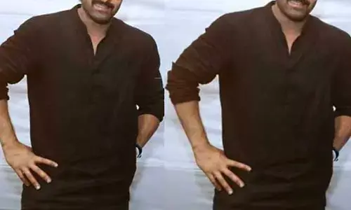 హ్యాండ్‌సమ్ లుక్‌లో పాన్ ఇండియా స్టార్ ప్రభాస్.. వింటేజ్ రెబల్ ఈజ్ బ్యాక్ అంటూ ఫ్యాన్స్ కామెంట్స్..