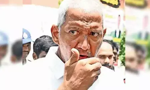 జైలు నుంచి వల్లభనేని వంశీ విడుదల