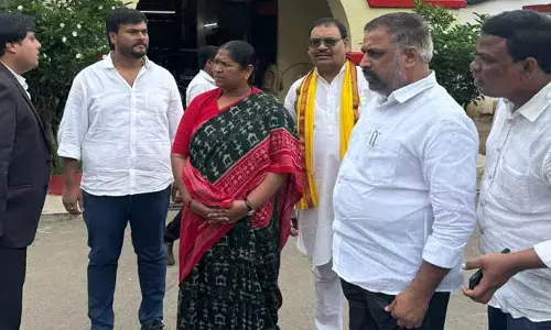 Seethakka: ఆపరేషన్ కగార్ పేరుతో ఆదివాసీలను తరిమేస్తున్నారు:  మంత్రి సీతక్క