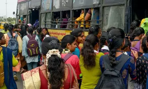 మహిళలకు ఫ్రీ బస్ జర్నీ.. మంత్రి కీలక వ్యాఖ్యలు