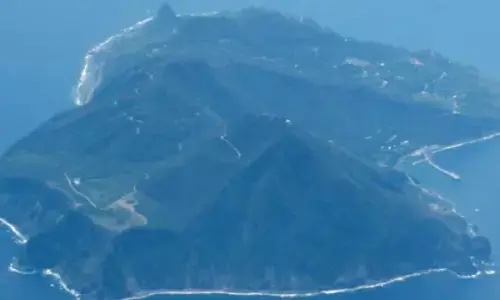 జపాన్‌ను వణికిస్తోన్న భూకంపాలు.. 2 వారాల్లో 900 సార్లు..!