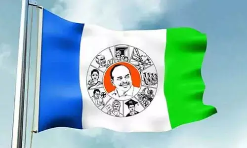 గాజువాక వైసీపీకి బిగ్ షాక్.. కీలక నేత రాజీనామా