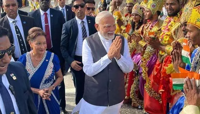 నవ భారత్కు ఆకాశం కూడా హద్దు కాదు.. మీ ప్రధాని మా బిహారీ బిడ్డ: మోడీ నవ భారత్కు ఆకాశం కూడా హద్దు కాదు.. మీ ప్రధాని మా బిహారీ బిడ్డ: మోడీ