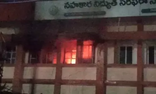 సిరిసిల్ల సెస్‌లో రికార్డుల దగ్ధం: విచారణలో రాజకీయ ఒత్తిళ్లు?