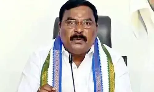 రాష్ట్రంలో ఆటవిక పాలన నడుస్తోంది : మాజీ మంత్రి మేరుగు నాగార్జున
