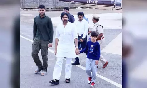 ఇద్దరు కొడుకులతో మార్కాపురం బయల్దేరిన పవన్ కల్యాణ్.. ఫొటోలు వైరల్