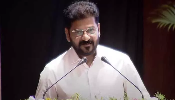 CM Revanth Reddy: చిన్నారులపై లైంగిక హింసకు పాల్పడేవారిపై దయాదాక్షిణ్యాలు చూసేది లేదు:సీఎం రేవంత్ రెడ్డి CM Revanth Reddy: చిన్నారులపై లైంగిక హింసకు పాల్పడేవారిపై దయాదాక్షిణ్యాలు చూసేది లేదు:సీఎం రేవంత్ రెడ్డి