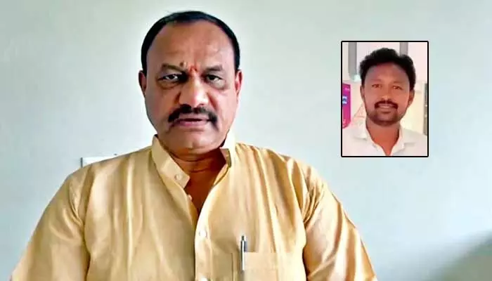 రోడ్డు ప్రమాదంలో కాంగ్రెస్ కార్యకర్త శ్రీను మృతి.. మహేష్ కుమార్ గౌడ్ సంతాపం రోడ్డు ప్రమాదంలో కాంగ్రెస్ కార్యకర్త శ్రీను మృతి.. మహేష్ కుమార్ గౌడ్ సంతాపం
