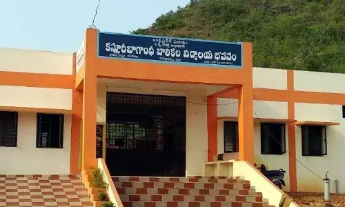 TG: ఒక్కో హాస్టల్‌లో వందల మంది విద్యార్థులు.. రాత్రి సమయాల్లో చాలా ఇబ్బందులు!