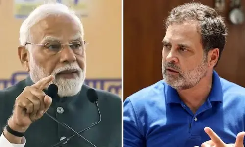 ట్రంప్ వద్ద మోడీ తలవంచుతాడు: రాహుల్ గాంధీ