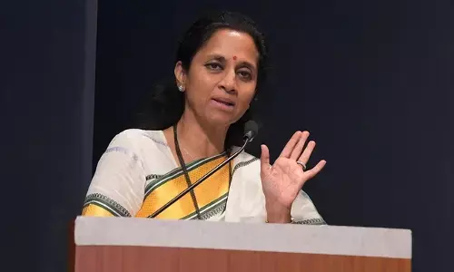 గుజరాత్ లో హిందీ తప్పనిసరి కానప్పుడు మహారాష్ట్రలో ఎందుకు? ఎన్సీపీ నేత సుప్రియ సులే