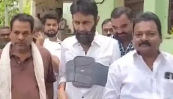 గుడివాడ వన్ టౌన్ పీఎస్ కు కొడాలి నాని