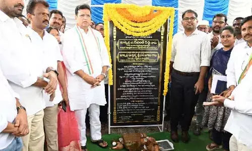జర్నలిస్ట్ సంక్షేమం పట్ల ప్రభుత్వం కట్టుబడి పనిచేస్తోంది.. మంత్రి శ్రీధర్ బాబు