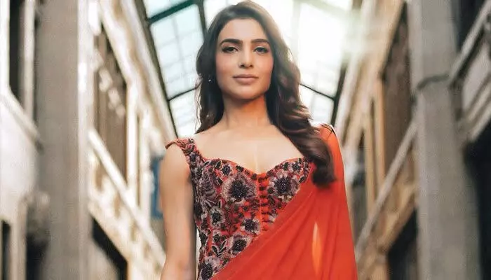 Samantha: చీరలో సమంత.. అయ్యో పాపం అంటూ ఏడుస్తున్న ఎమోజీలను జోడిస్తున్న నెటిజన్లు Samantha: చీరలో సమంత.. అయ్యో పాపం అంటూ ఏడుస్తున్న ఎమోజీలను జోడిస్తున్న నెటిజన్లు