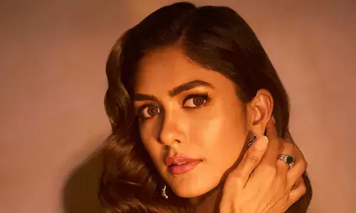డిప్రెషన్ తట్టుకోలేక లోకల్ ట్రైన్ నుంచి దూకి చనిపోవాలని అనుకున్నా..