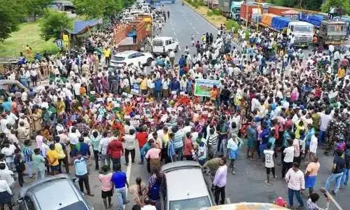 ‘ప్రాణాలైన ఇస్తాం కానీ.. భూములివ్వం’.. రైతుల ఆందోళన