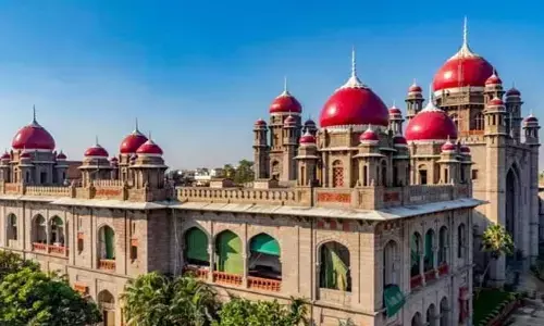 High Court: కాంగ్రెస్‌ ఎమ్మెల్యేల పిటిషన్.. ఐదుగురికి నోటీసులు జారీ చేసిన హైకోర్టు