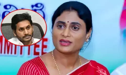 ప్రశ్నార్థకంగా ఆర్కిటెక్చర్ విద్యార్థుల భవిష్యత్: మాజీ సీఎం జగన్‌పై షర్మిల తీవ్ర ఆగ్రహం