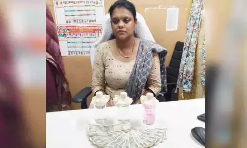 నాంపల్లిలో ఏసీబీ దాడులు.. లంచం తీసుకుంటూ డిప్యూటీ టాక్స్ ఆఫీసర్ అరెస్ట్
