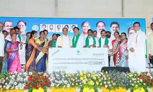 తెలంగాణ రైజింగ్..  దేశానికి ఆదర్శంగా ఇందిరమ్మ సంక్షేమ పాలన : భట్టి